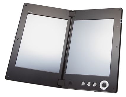 NEC 2画面を搭載したAndroid採用折りたたみ式ブックスタイル型端末「LifeTouch W(ライフタッチ ダブル)」を発表