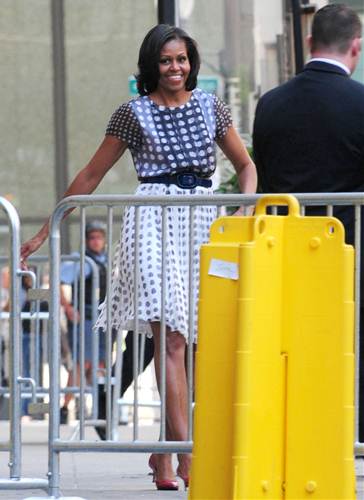 米国女性が憧れている二の腕の持ち主、ミシェル・オバマ大統領夫人。