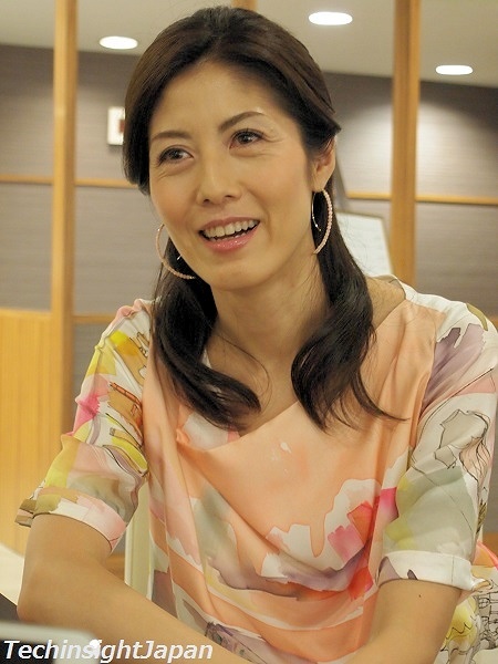 『失敗礼賛』を出版。インタビューに応じる小島慶子。