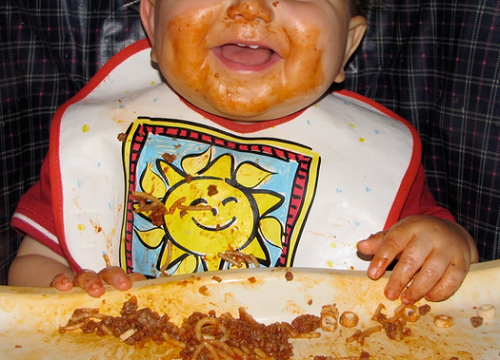 【米国発！Breaking News】子育てママ必見。「お行儀の悪い食べ方が脳を育てる」と幼児学習能力研究の権威。（アイオワ州）