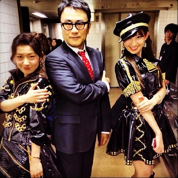 【エンタがビタミン♪】FNS歌謡祭“三谷幸喜×AKB48”のコラボに「放送事故」「破壊力抜群」の声。