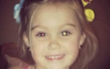 Facebookの投稿写真で目の難病が発覚した3歳女児。画像はWREG-TVが公開