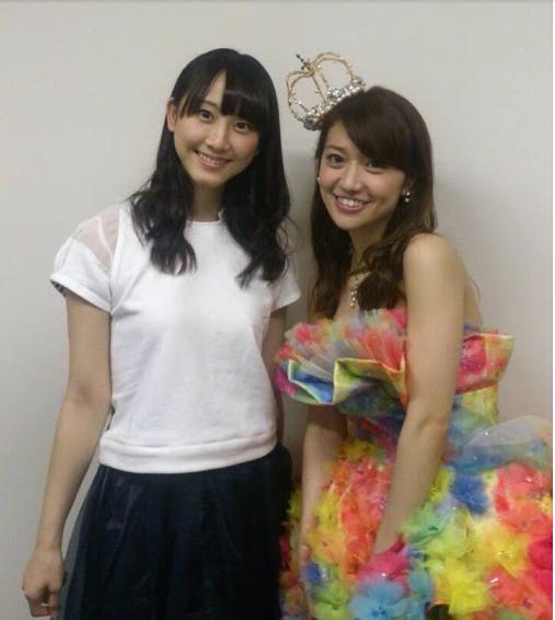 大島優子卒業公演後に松井玲奈と。（画像は『松井玲奈　Google＋』のスクリーンショット）