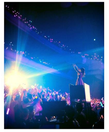 AKB48埼玉公演で歓声を浴びる小嶋陽菜。（画像はinstagram.com/nyanchan22より）