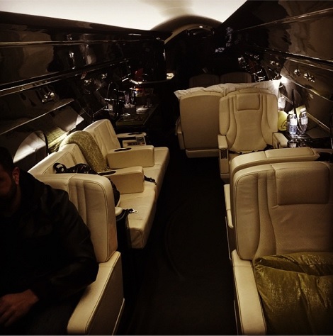 ジャスティンのプライベートジェット機内の様子（画像はinstagram.com/justinbieberより）
