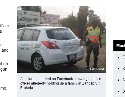 高圧的な態度をとった悪質な警察官（画像はiol.co.za/newsのスクリーンショット）