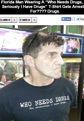 “Drugs”Tシャツを着た男、実際に所持で逮捕（画像はchicago.barstoolsports.comのスクリーンショット）