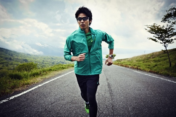 東京マラソン目前。“アシックスの真骨頂”ランニングウエアが秀逸。「より速く走る」「より遠くまで走る」