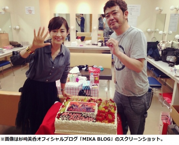 【エンタがビタミン♪】杉崎美香、奥田民生50歳の誕生日を祝う。“もみじまんごじゅう”の楽屋を訪問。 | Techinsight（テックイン