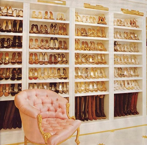 まるで靴屋さんのような部屋（画像はinstagram.com/mariahcareyより）