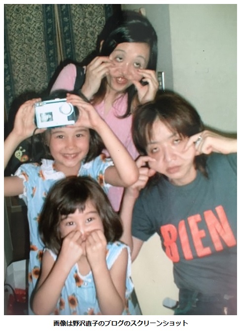 娘たちが幼かった頃に撮影された写真。清水ミチコ、野沢直子と共に（画像は野沢直子のブログのスクリーンショット）