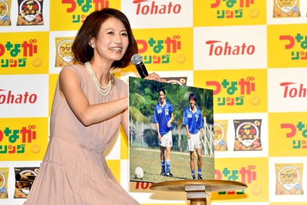イベントでは若かりし頃の中田英寿と前園真聖のパネル写真も披露された