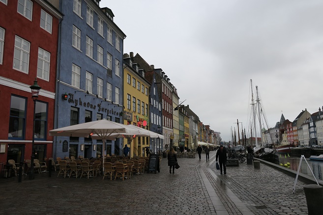 コペンハーゲンのニューハウン　デンマーク人の幸福度は世界No.1