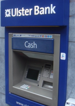 ATM故障で大金を不正入手した男。しかし…（画像はイメージです）