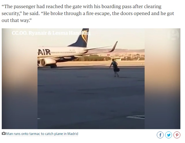 マドリードの空港で男が滑走路を走り飛行機を追う（出典：https://www.theguardian.com）