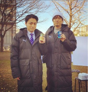 CMで共演、山田孝之と新井浩文（出典：https://www.instagram.com/takayukiyamadaphoto）