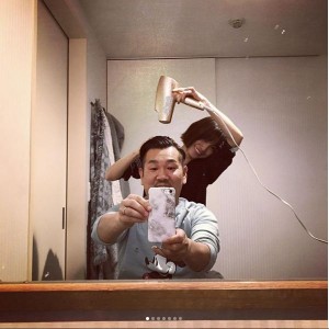 夫のヘアセットをする木下優樹菜（出典：https://www.instagram.com/yuuukiiinaaa）