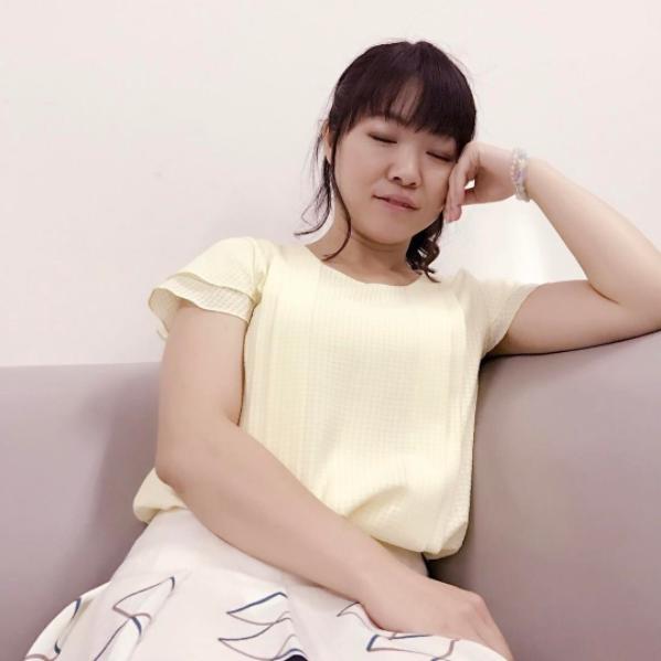 江口のりこが撮ったイモトアヤコ（画像は『【公式】ウチの夫は仕事ができない　2017年7月26日付Instagram「第2回アヤコをプロデュース」』のスクリーンショット）