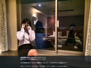 写ルンですにハマる横山由依（画像は『横山由依　2015年10月2日付Twitter「最近写ルンですで写真撮るのにハマってます。」』のスクリーンショット）