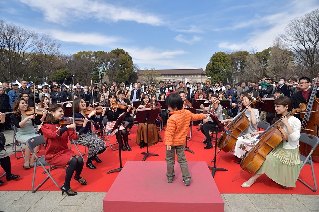 誰でも指揮者になれる体験型イベント（2017年実施）　写真提供：東京・春・音楽祭実行委員会／撮影：青柳 聡
