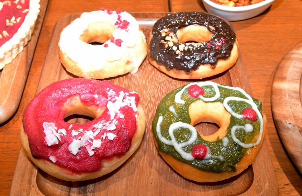 動物性原料を一切使用せずに作られたドーナツ　ASICS CONNECTION TOKYO『VEGAN CAFÉ』のメニューから