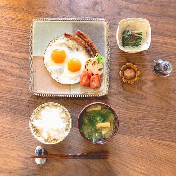 木村文乃が作った朝ごはん（画像は『木村文乃　2018年4月22日付Instagram「久々の朝ごはん。」』のスクリーンショット）