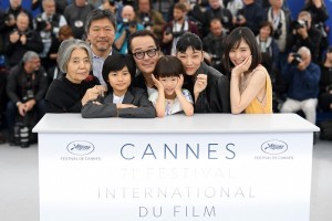 カンヌ国際映画祭にて『万引き家族』是枝裕和監督とキャスト達（C）2018『万引き家族』 製作委員会