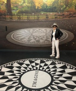 英リバプールを訪れたオノ・ヨーコ（画像は『Yoko Ono　2018年5月17日付Instagram「I’m here in Liverpool for the opening of DOUBLE FANTASY JOHN ＆ YOKO.」』のスクリーンショット）