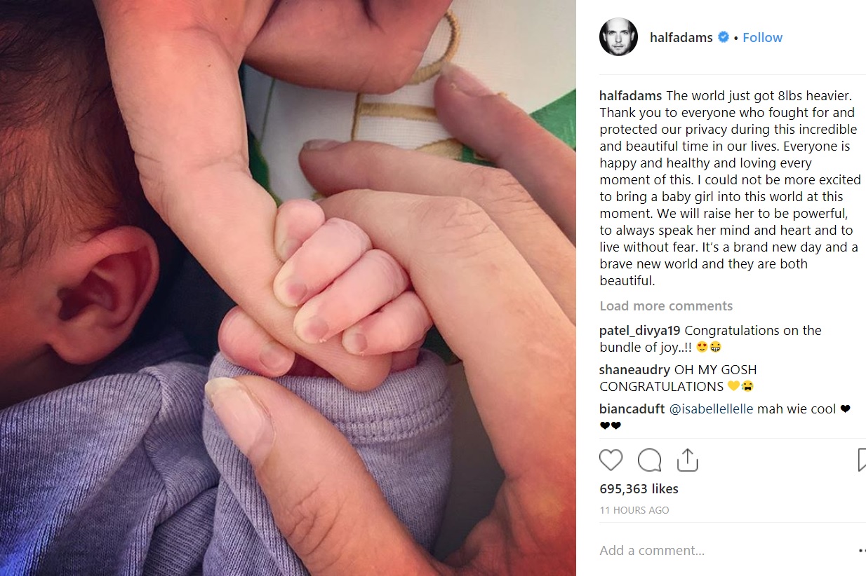 第1子誕生を報告したパトリック・J・アダムス（画像は『Patrick Adams　2018年10月8日付InstagramThe world just got 8lbs heavier.」』のスクリーンショット）