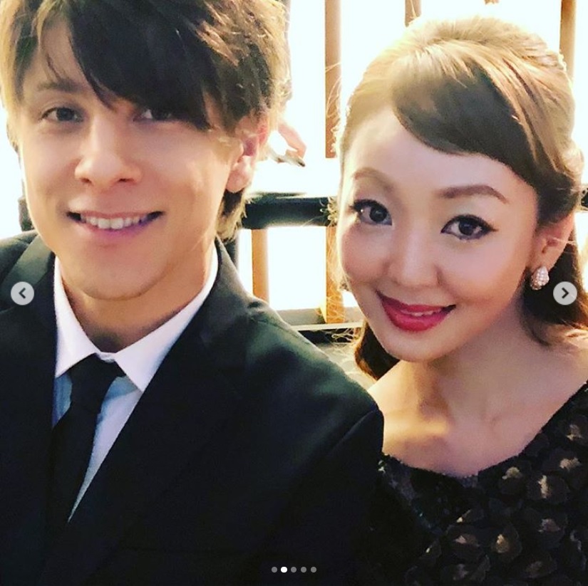 モデルの城田純と神田うの（画像は『Uno Kanda　2018年10月18日付Instagram「TAE ASHIDA 2019 SS COLLECTION では久々に紀香ちゃんにお会いしました」』のスクリーンショット）
