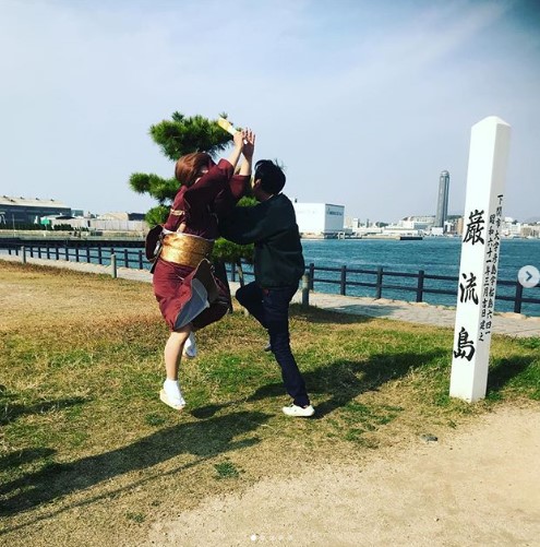 ラブラブモードから一転、戦うIKKOとアンガ田中（画像は『有吉弘行　2018年12月3日付Instagram「恋人だった二人に何があったんだよ。。。」』のスクリーンショット）