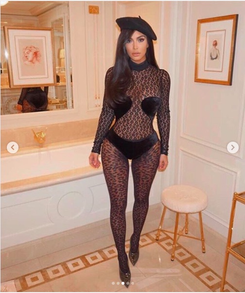 ベレー帽でフレンチ気分を演出も大バッシングのキム（画像は『Kim Kardashian West　2019年3月7日付Instagram「An a whatta???」』のスクリーンショット）
