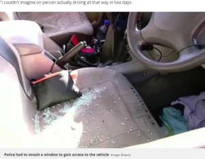 警察によって割られた窓と車内（画像は『Mirror　2019年7月15日付「Four kids take dad’s stolen car on 600-MILE road trip after leaving goodbye note」（Image: 9News）』のスクリーンショット）