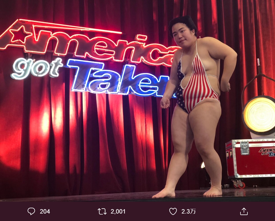 『アメリカズ・ゴット・タレント』でのゆりやん（画像は『ゆりやんレトリィバァ Yuriyan Retriever　2019年6月13日付Twitter「America’s got Talentありがとうございました！」』のスクリーンショット）