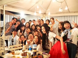 集まった『王様のブランチ』メンバー（画像は『佐藤栞里　2019年8月20日付Instagram「ブランチメンバーでバーベキュー」』のスクリーンショット）
