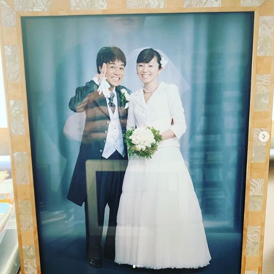 名倉潤＆渡辺満里奈の結婚記念日に（画像は『Jun Nagura　2019年5月5日付Instagram「こどもの日。」』のスクリーンショット）