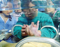 【アジア発！Breaking News】赤ちゃん誕生で15万ドル。中国のパンダ貸与事情（タイ）