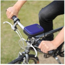 自転車に乗りながらiPodなどが聴ける　「自転車対応スピーカーバッグ」を販売　サンワサプライ
