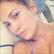 【イタすぎるセレブ達】ジェニファー・ロペス（44）、美しすぎるスッピン顔を公開。