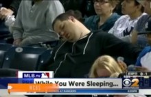 【米国発！Breaking News】ヤンキース戦、観客席での居眠りをTVでズームアップされた男性が激怒の10億円訴訟へ。