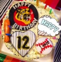 【エンタがビタミン♪】千秋、愛娘の誕生日に“阪神愛”が詰まったオーダーメイドケーキをプレゼント。