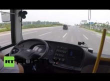 【海外発！Breaking News】世界初「自走式バス」、中国・河南省で32kmを走行！＜動画あり＞