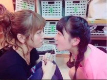【エンタがビタミン♪】AKB48・高城亜樹がポッキーゲームでキス寸前「恥ずかしがるあきちゃが可愛い」