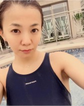 【エンタがビタミン♪】華原朋美　競泳水着でマジ泳ぎ「20分休みなし」