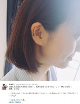 【エンタがビタミン♪】大島優子の耳に絵の具？　宮澤佐江が“心友”ならではの1枚