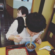【エンタがビタミン♪】大島美幸“おんぶでご飯”にママたち共感「母はどうにかして食べないと」