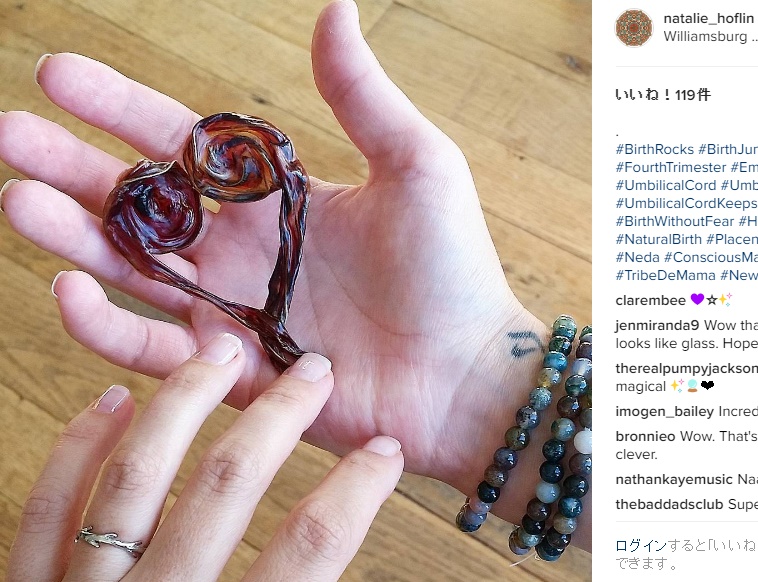 「ヘソの緒も一生の宝物」と保存したがる海外のママたち（出典：https://www.instagram.com/natalie_hoflin）