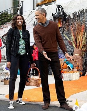 【イタすぎるセレブ達】オバマ大統領のハロウィン、ホワイトハウスでミシェル夫人と「スリラー」踊る＜動画あり＞