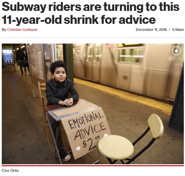 地下鉄ホームに人生相談ブースを設けた11歳少年（出典：http://nypost.com）