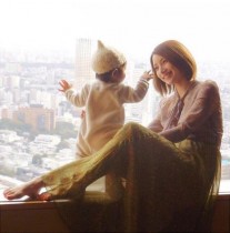 【エンタがビタミン♪】後藤真希、娘との“天使”ショットが「お母さんの顔」「なんか感動する」
